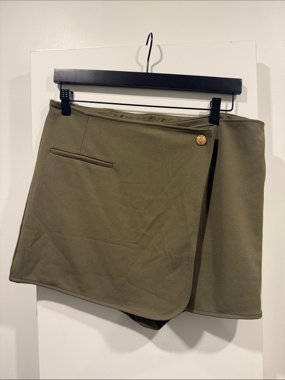 H&M Olive Green High-Waist Skirt